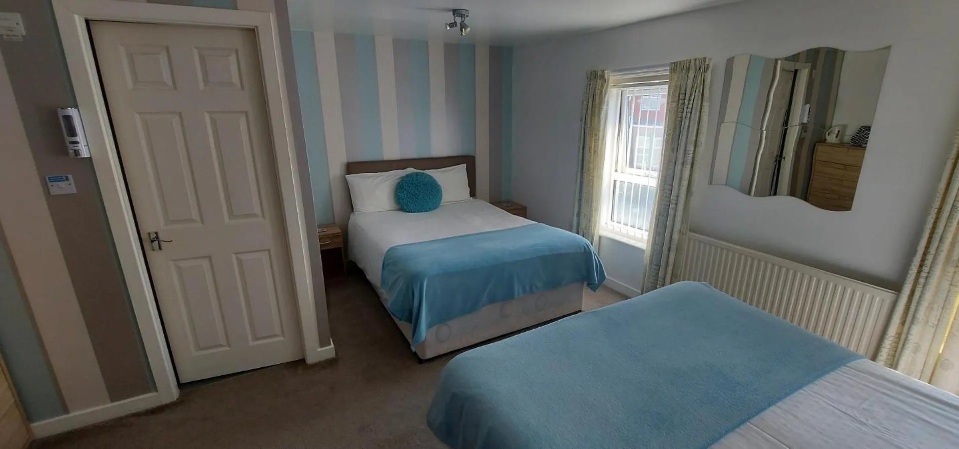 Four Seasons Guest House Blackpool
