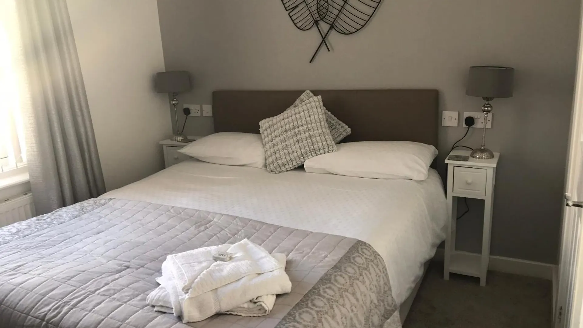 Four Seasons Guest House Blackpool 3*,  United Kingdom