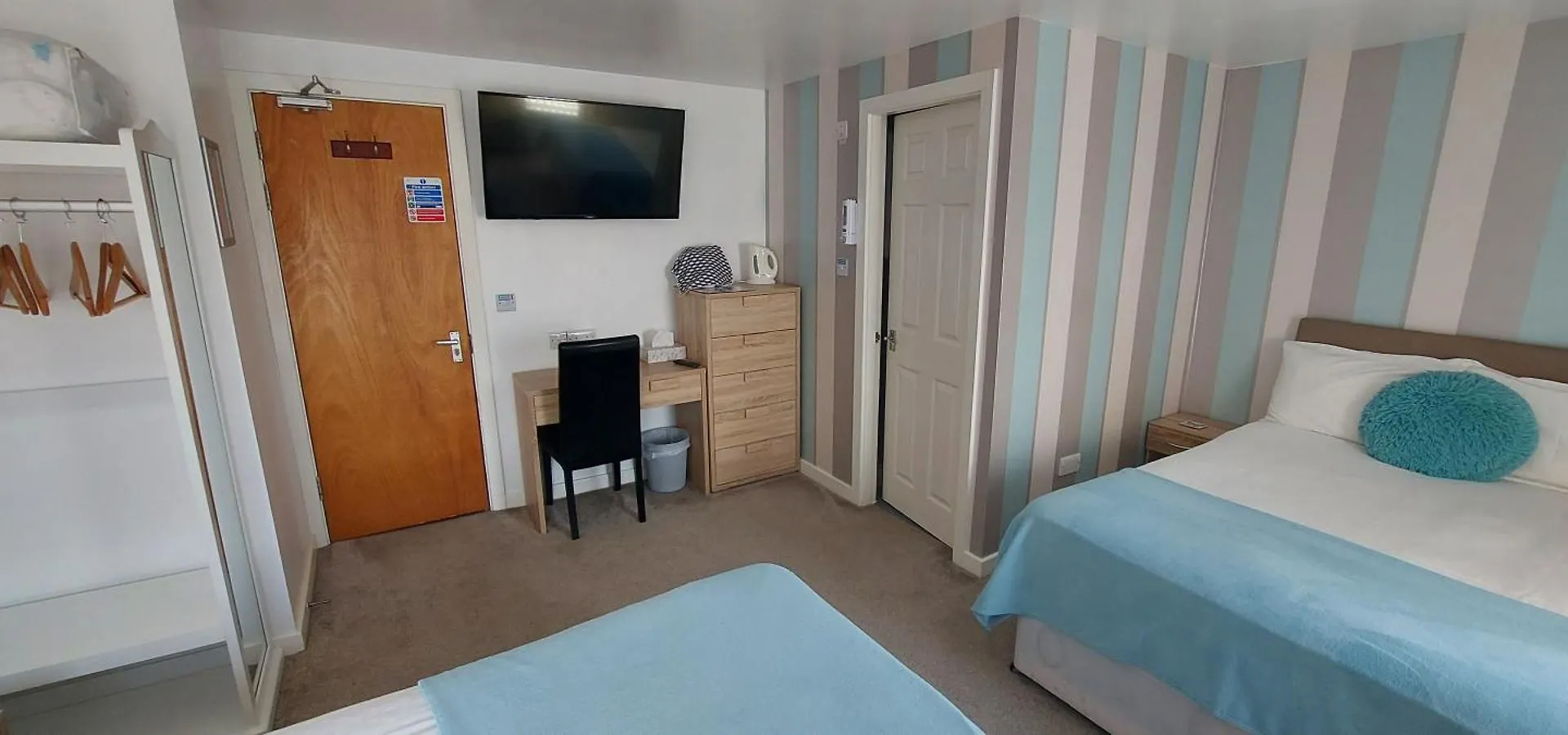 Four Seasons Guest House Blackpool