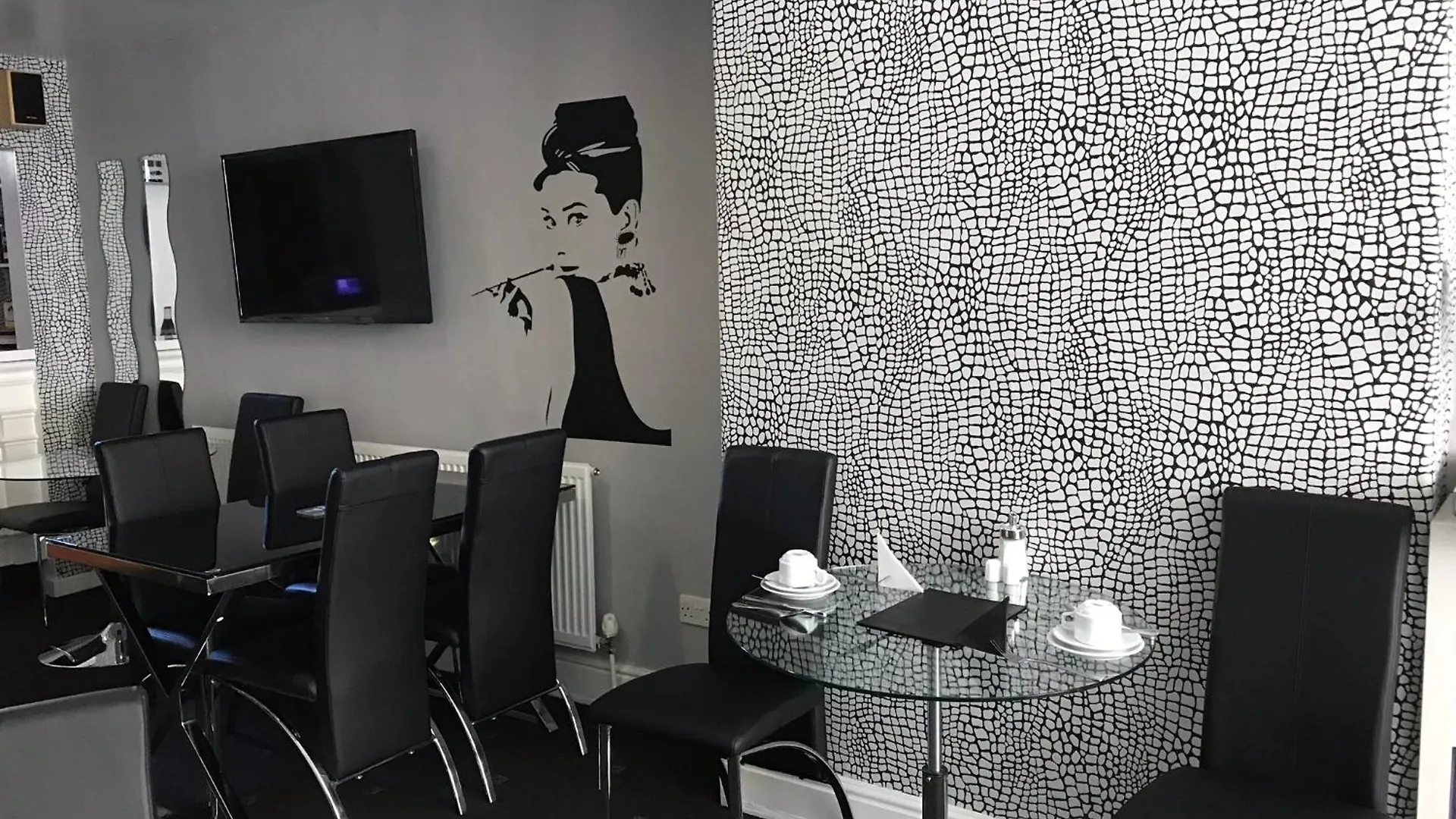 Four Seasons Guest House Blackpool 3*,  United Kingdom