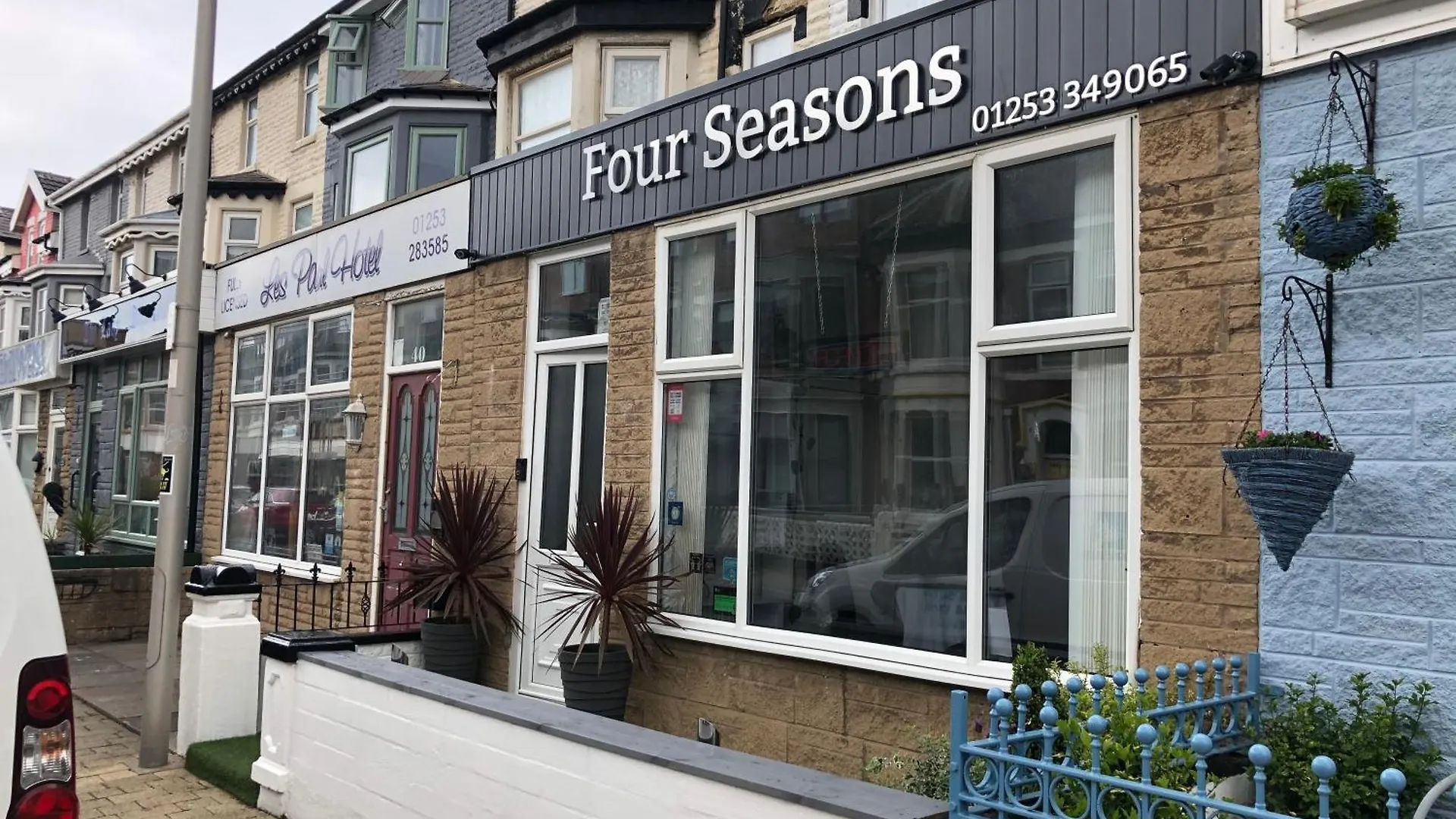 Four Seasons Guest House 黑潭 3*,